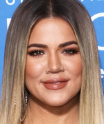 Khloé Kardashian Fires Back at Body Shamers Who Called Her Fat for Wearing Baggy Clothes
