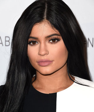 Kylie Jenner Shows a Hint of Bump in New Insta Post 