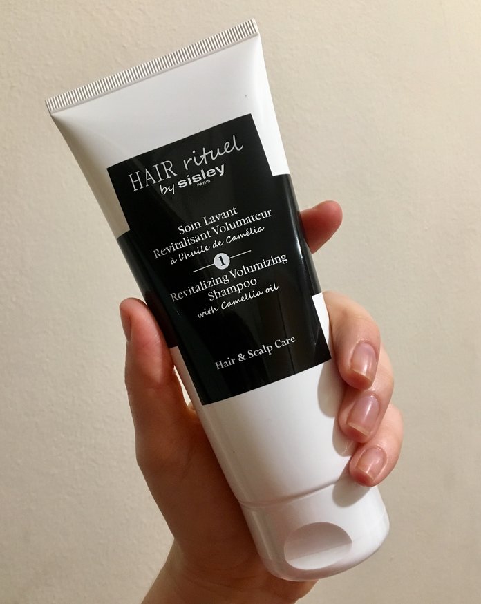 #WorththeHype: This Is The Best Shampoo Our Beauty Editor Has Ever Used