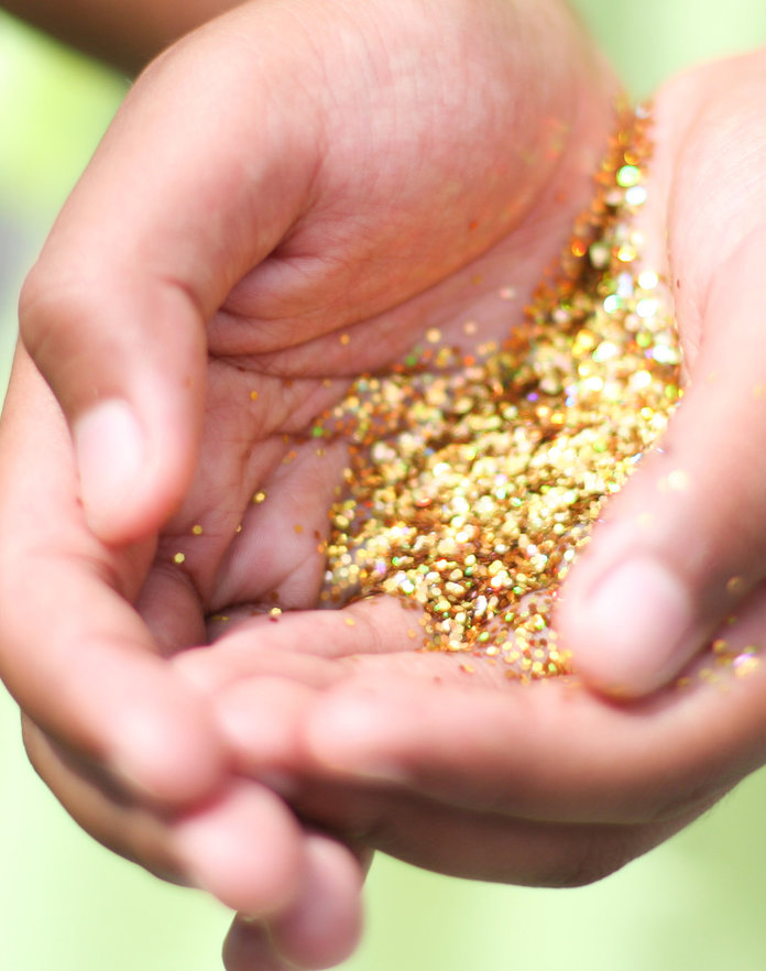 You'll Never Guess Where People Are Putting Glitter Now