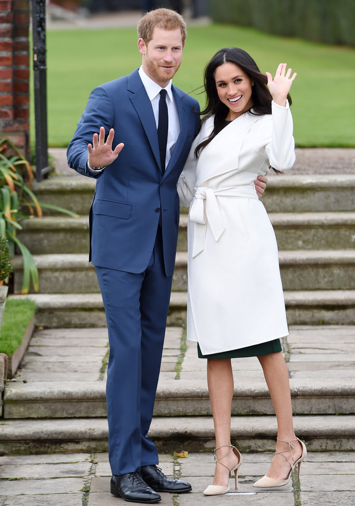 Meghan Markle And Prince Harry Just Released Two Beautiful Engagement Portraits